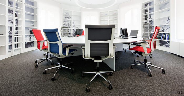Round Meeting Tables Circular Office Tables Spaceist