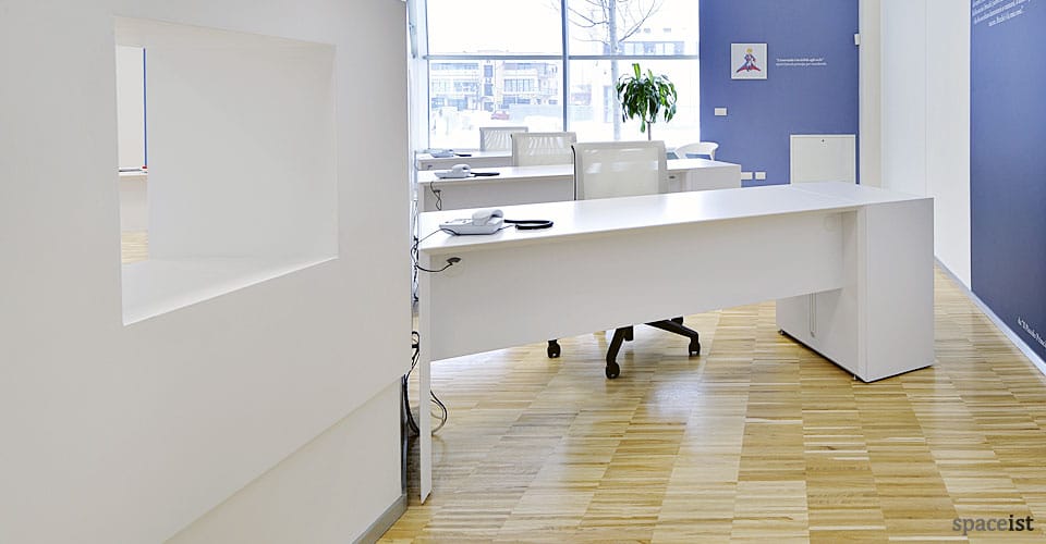 45 white 1 person desk office desk with storage
