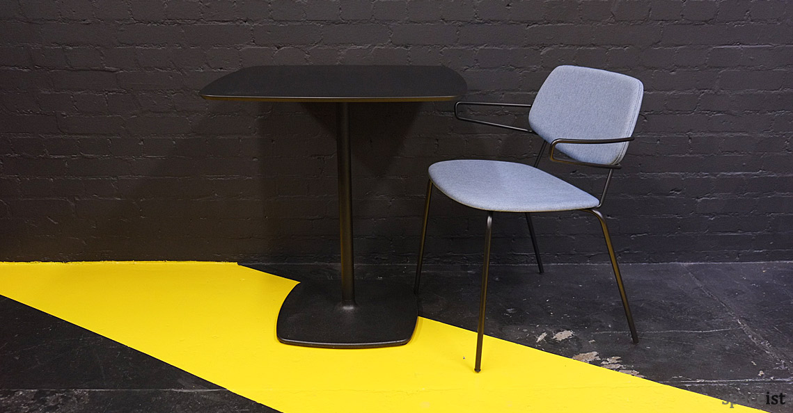Dolli red meeting room chair