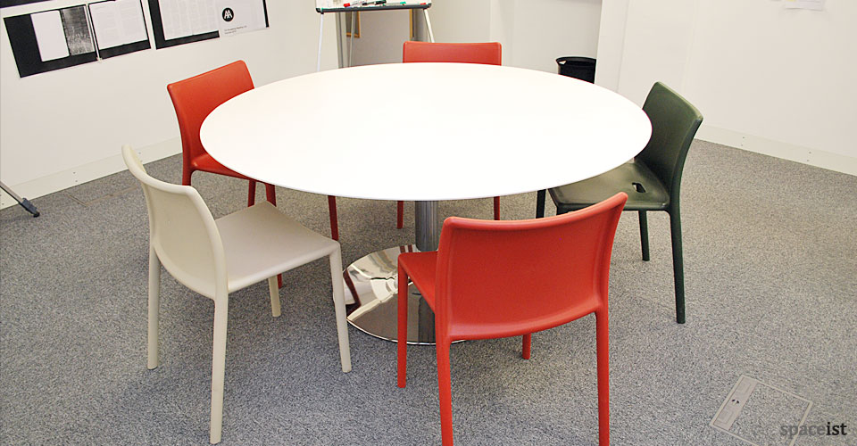 dream large round canteen table