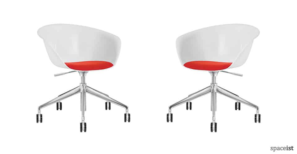 Duna swivel meeting room chair