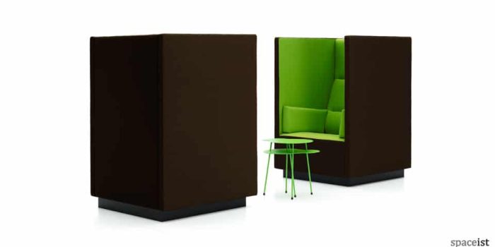 Float high back reception chair in green fabric