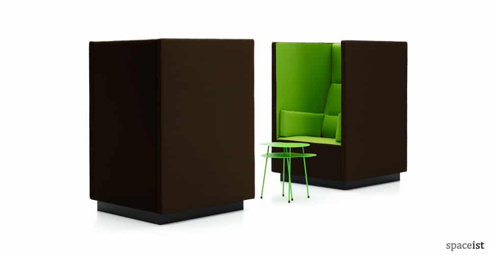 Float high back reception chair in green fabric