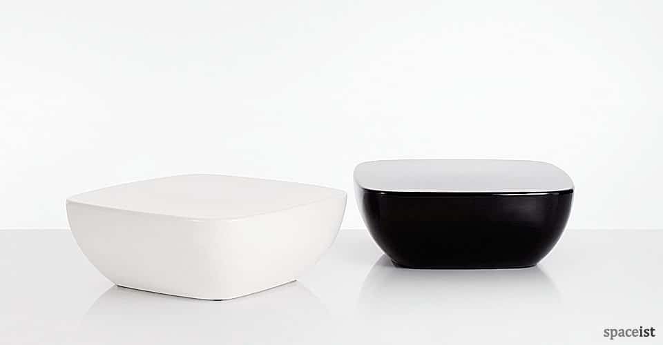 Orbital white and black coffee table