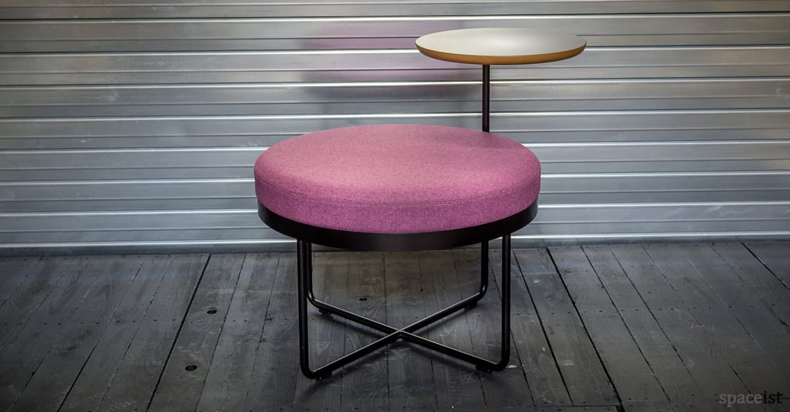Shima reception seat with small round table